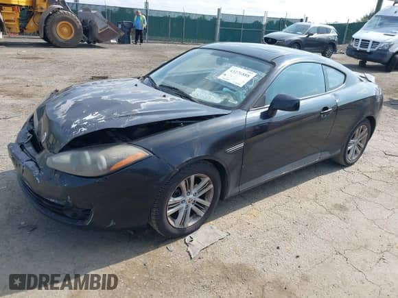 2008 Hyundai Tiburon GS с VIN KMHHM66D78U295358, выставлен на аукционе IAAI как лот 43276888 с пробегом 198 805 миль миль и . История ставок и продаж доступна на DreamBid. Изображение 17.