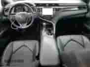 2019 Toyota Camry LE с VIN 4T1B11HK2KU186519, выставлен на аукционе Copart как лот 84010595 с пробегом 86 656 миль миль и Списание • Salvage title. История ставок и продаж доступна на DreamBid. Изображение 8.