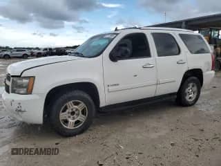 2008 Chevrolet Tahoe LS с VIN 1GNFC13C18R278515, выставлен на аукционе Copart как лот 82112995 с пробегом 153 140 миль миль и Чистый • Clean title. История ставок и продаж доступна на DreamBid. Изображение 1.