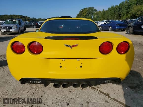 2006 Chevrolet Corvette Z06 с VIN 1G1YY26E065103952, выставлен на аукционе Copart как лот 74723394 с пробегом 80 258 миль миль и Списание • Salvage title. История ставок и продаж доступна на DreamBid. Изображение 6.