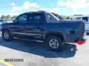 2005 Chevrolet Avalanche Z66 с VIN 3GNEC12Z05G283587, выставлен на аукционе IAAI как лот 43329546 с пробегом Не указан миль и . История ставок и продаж доступна на DreamBid. Изображение 6.