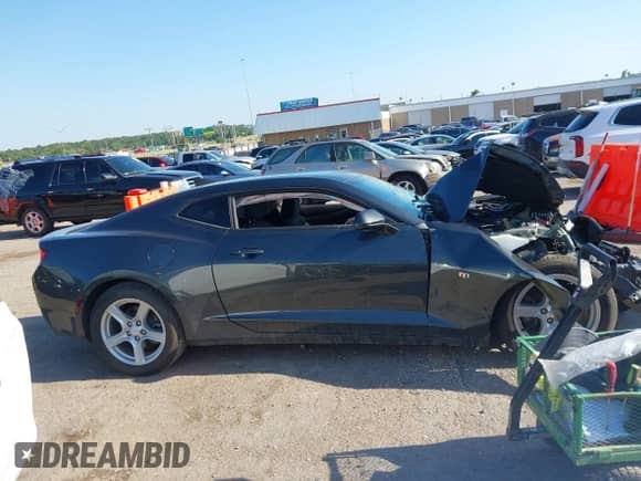 2018 Chevrolet Camaro 1LS с VIN 1G1FA1RX0J0143621, выставлен на аукционе IAAI как лот 42979322 с пробегом 51 121 миль миль и . История ставок и продаж доступна на DreamBid. Изображение 13.