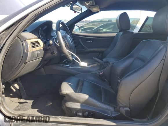 2007 BMW 3 Series 335i z VIN WBAWL73597PX48892, wystawiony jako Copart lot #85400065 z przebiegiem 132 730 mil mil oraz Szkoda całkowita • Salvage title. Historia ofert i sprzedaży dostępna na DreamBid. Obrazek 7.