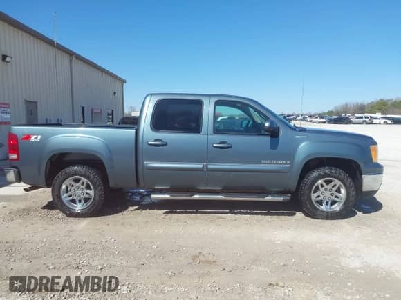 2008 GMC Sierra 1500 Work Truck with VIN 2GTEK133681242190, listed as a IAAI auction lot 41784934 with 394,088 mi miles and . Bid and sale history available at DreamBid. Image 13.