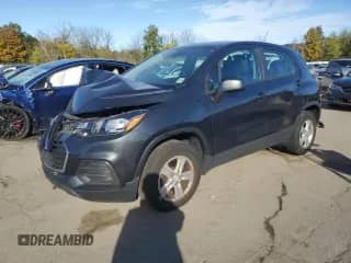 2020 Chevrolet Trax LS с VIN 3GNCJNSB0LL248429, выставлен на аукционе Copart как лот 86660305 с пробегом Не указан миль и Списание • Salvage title. История ставок и продаж доступна на DreamBid. Изображение 1.