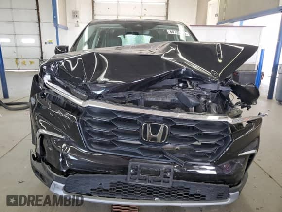 2024 Honda Pilot EX-L with VIN 5FNYG1H55RB011739, listed as a Copart auction lot 60792565 with 16,100 mi miles and Salvage title. Bid and sale history available at DreamBid. Image 5.