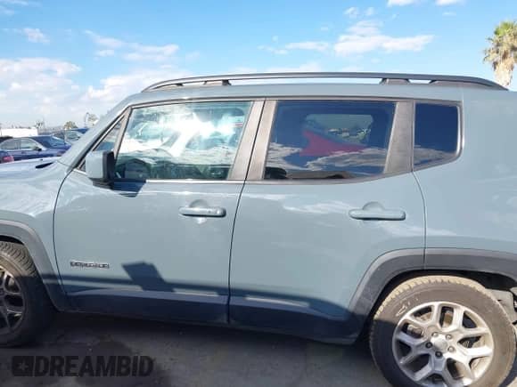 2018 Jeep Renegade Latitude with VIN ZACCJABB4JPH27118, listed as a IAAI auction lot 43283714 with 91,236 mi miles and . Bid and sale history available at DreamBid. Image 14.