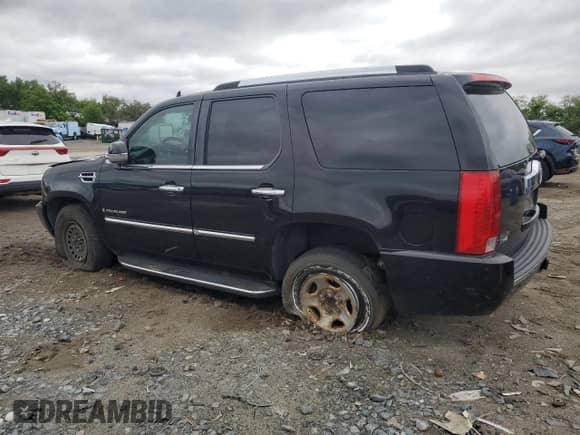 2009 Cadillac Escalade with VIN 1GYFK23269R176860, listed as a Copart auction lot 56474445 with Not provided miles and Salvage title. Bid and sale history available at DreamBid. Image 2.