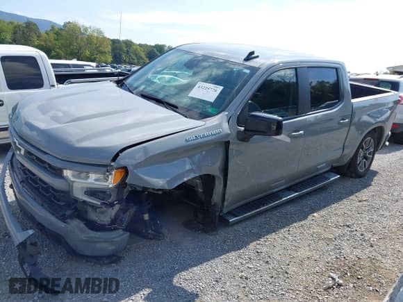 2024 Chevrolet Silverado 1500 RST with VIN 2GCUDEED2R1240604, listed as a IAAI auction lot 43225776 with 19,096 mi miles and . Bid and sale history available at DreamBid. Image 6.