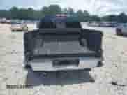 2015 Chevrolet Silverado 1500 LTZ z VIN 3GCUKSEJ9FG202171, wystawiony jako Copart lot #65192785 z przebiegiem 226 043 mil mil oraz Szkoda całkowita • Salvage title. Historia ofert i sprzedaży dostępna na DreamBid. Obrazek 6.