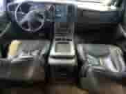2003 Chevrolet Avalanche с VIN 3GNEC13T43G271093, выставлен на аукционе Copart как лот 84222565 с пробегом 214 689 миль миль и Списание • Salvage title. История ставок и продаж доступна на DreamBid. Изображение 8.