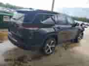 2023 Jeep Grand Cherokee Limited z VIN 1C4RJJBG9P8835952, wystawiony jako Copart lot #61192075 z przebiegiem 10 499 mil mil oraz Szkoda całkowita • Salvage title. Historia ofert i sprzedaży dostępna na DreamBid. Obrazek 3.