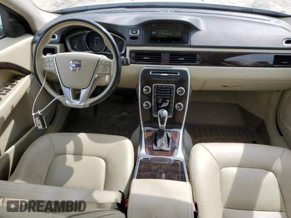 2016 Volvo XC70 z VIN YV4612NM1G1244241, wystawiony jako Copart lot #50035395 z przebiegiem 132 872 mil mil oraz Czysty tytuł • Clean title. Historia ofert i sprzedaży dostępna na DreamBid. Obrazek 8.