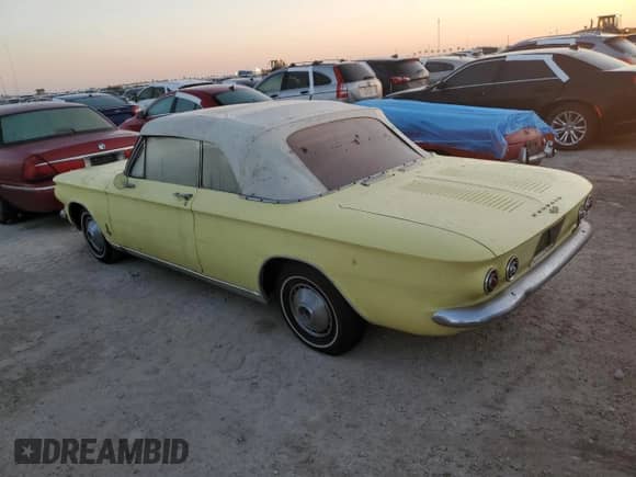 1964 Chevrolet Corvair z VIN 40967W249068, wystawiony jako Copart lot #75751844 z przebiegiem Nie podano mil oraz Szkoda całkowita • Salvage title. Historia ofert i sprzedaży dostępna na DreamBid. Obrazek 2.