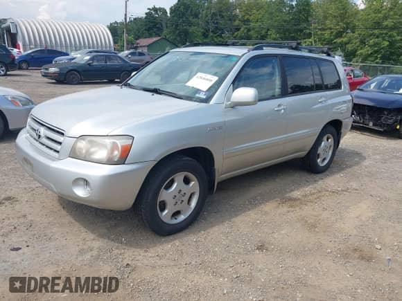 2005 Toyota Highlander with VIN JTEEP21A650071226, listed as a IAAI auction lot 42846808 with 182,698 mi miles and . Bid and sale history available at DreamBid. Image 2.