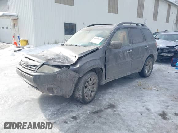 2011 Subaru Forester X Limited z VIN JF2SHAFC8BH752012, wystawiony jako IAAI lot #41613174 z przebiegiem 86 251 mil mil oraz . Historia ofert i sprzedaży dostępna na DreamBid. Obrazek 17.