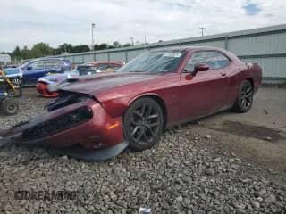 2019 Dodge Challenger R/T with VIN 2C3CDZBTXKH504023, listed as a Copart auction lot 81889675 with 64,717 mi miles and Salvage title. Bid and sale history available at DreamBid. Image 1.