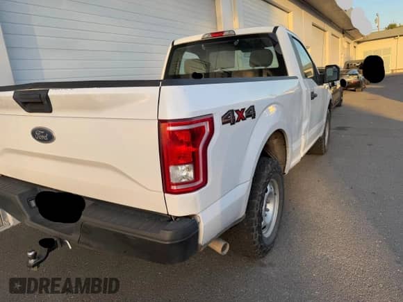 2017 Ford F-150 XL с VIN 1FTMF1EF7HKD76701, выставлен на аукционе Copart как лот 54277595 с пробегом 36 566 миль миль и Списание • Salvage title. История ставок и продаж доступна на DreamBid. Изображение 4.