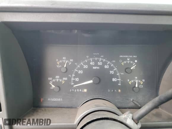 1994 GMC Sierra 1500 z VIN 2GTEC19K8R1559952, wystawiony jako Copart lot #66500615 z przebiegiem 212 547 mil mil oraz Szkoda całkowita • Salvage title. Historia ofert i sprzedaży dostępna na DreamBid. Obrazek 9.
