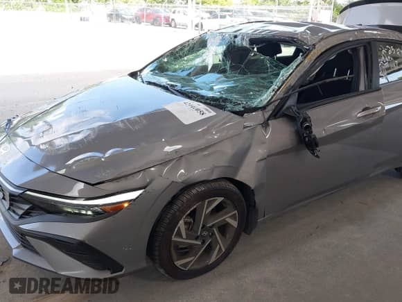 2025 Hyundai Elantra SEL Sport с VIN KMHLM4DG3SU866654, выставлен на аукционе IAAI как лот 42441058 с пробегом 4 605 миль миль и . История ставок и продаж доступна на DreamBid. Изображение 6.