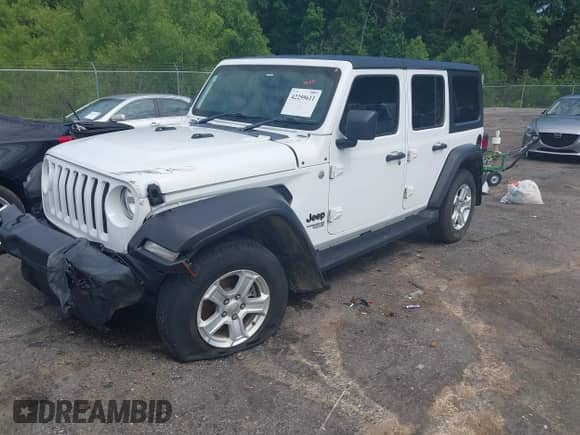 2021 Jeep Wrangler Unlimited Sport с VIN 1C4HJXKN2MW623723, выставлен на аукционе IAAI как лот 42259611 с пробегом 165 373 миль миль и . История ставок и продаж доступна на DreamBid. Изображение 2.