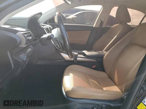 2020 Lexus IS 300 z VIN JTHAA1D2XL5108330, wystawiony jako Copart lot #64171815 z przebiegiem 67 599 mil mil oraz Szkoda całkowita • Salvage title. Historia ofert i sprzedaży dostępna na DreamBid. Obrazek 7.