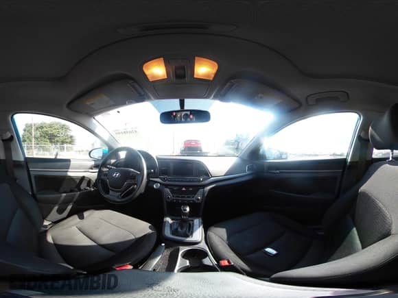 2017 Hyundai Elantra SE z VIN KMHD84LF7HU242074, wystawiony jako IAAI lot #42658199 z przebiegiem 99 567 mil mil oraz . Historia ofert i sprzedaży dostępna na DreamBid. Obrazek 19.