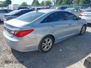 2011 Hyundai Sonata Limited z VIN 5NPEC4AC3BH147657, wystawiony jako IAAI lot #43356705 z przebiegiem 194 319 mil mil oraz . Historia ofert i sprzedaży dostępna na DreamBid. Obrazek 4.