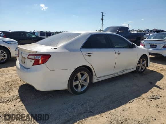 2014 Toyota Camry SE Sport с VIN 4T1BF1FK3EU772378, выставлен на аукционе Copart как лот 87083085 с пробегом Не указан миль и Чистый • Clean title. История ставок и продаж доступна на DreamBid. Изображение 3.