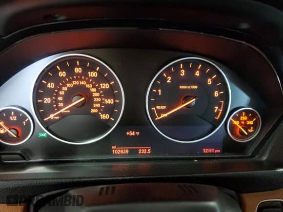 2015 BMW 4 Series 428i xDrive с VIN WBA3V9C51FP799391, выставлен на аукционе Copart как лот 51772585 с пробегом 102 639 миль миль и Списание • Salvage title. История ставок и продаж доступна на DreamBid. Изображение 9.