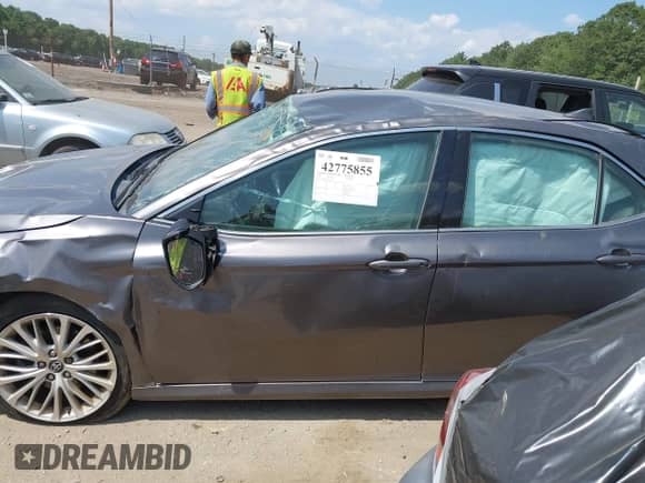 2019 Toyota Camry LE с VIN 4T1B11HK6KU701277, выставлен на аукционе IAAI как лот 42775855 с пробегом 84 541 миль миль и . История ставок и продаж доступна на DreamBid. Изображение 14.