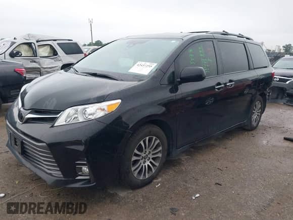 2019 Toyota Sienna XLE Auto Access Seat with VIN 5TDYZ3DC2KS977512, listed as a IAAI auction lot 42437255 with 41,877 mi miles and . Bid and sale history available at DreamBid. Image 2.