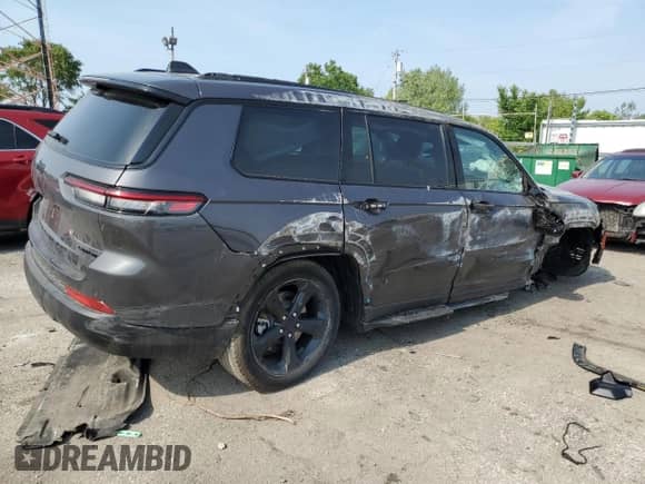 2025 Jeep Grand Cherokee Limited with VIN 1C4RJKBG4S8680354, listed as a Copart auction lot 60434405 with 3,196 mi miles and Salvage title. Bid and sale history available at DreamBid. Image 3.