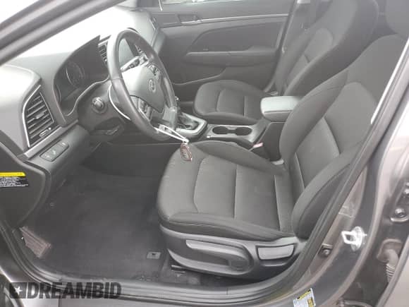 2018 Hyundai Elantra Value Edition z VIN 5NPD84LF8JH286962, wystawiony jako Copart lot #82547625 z przebiegiem 29 357 mil mil oraz Szkoda całkowita • Salvage title. Historia ofert i sprzedaży dostępna na DreamBid. Obrazek 7.