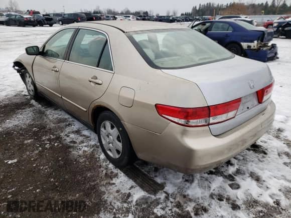 2003 Honda Accord LX с VIN 1HGCM56463A810337, выставлен на аукционе Copart как лот 61740135 с пробегом 178 518 миль миль и Чистый • Clean title. История ставок и продаж доступна на DreamBid. Изображение 3.