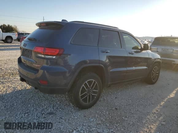 2020 Jeep Grand Cherokee Trailhawk with VIN 1C4RJFLT8LC199315, listed as a Copart auction lot 46590485 with 16,690 mi miles and Salvage title. Bid and sale history available at DreamBid. Image 3.