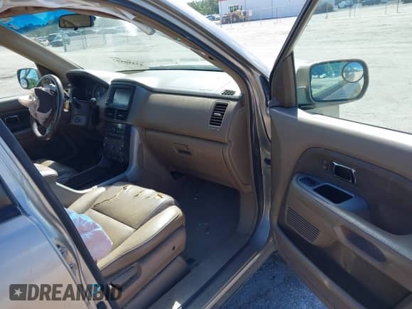 2006 Honda Pilot EX-L с VIN 2HKYF18706H545233, выставлен на аукционе IAAI как лот 43450592 с пробегом 205 140 миль миль и . История ставок и продаж доступна на DreamBid. Изображение 5.