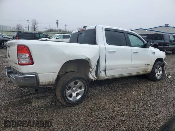 2019 Ram 1500 Big Horn z VIN 1C6RRFFG3KN789908, wystawiony jako Copart lot #52238145 z przebiegiem 108 486 mil mil oraz Nie do naprawy • Non repairable. Historia ofert i sprzedaży dostępna na DreamBid. Obrazek 3.