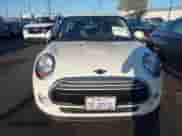2014 MINI Hardtop с VIN WMWXM5C57ET933968, выставлен на аукционе IAAI как лот 43489867 с пробегом 104 104 миль миль и . История ставок и продаж доступна на DreamBid. Изображение 6.