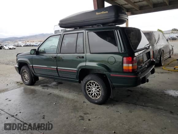 1995 Jeep Grand Cherokee Limited с VIN 1J4GZ78S1SC528371, выставлен на аукционе Copart как лот 82498135 с пробегом 189 500 миль миль и Списание • Salvage title. История ставок и продаж доступна на DreamBid. Изображение 2.