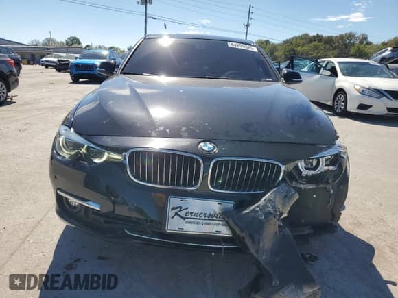 2017 BMW 3 Series 330i xDrive with VIN WBA8D9C3XHA011916, listed as a Copart auction lot 84299525 with 72,272 mi miles and Salvage title. Bid and sale history available at DreamBid. Image 5.