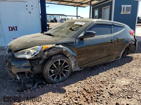 2013 Hyundai Veloster w/Black Int z VIN KMHTC6AD2DU153014, wystawiony jako Copart lot #84975285 z przebiegiem 128 446 mil mil oraz Szkoda całkowita • Salvage title. Historia ofert i sprzedaży dostępna na DreamBid. Obrazek 1.