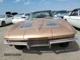 1963 Chevrolet Corvette с VIN 30837S119553, выставлен на аукционе Copart как лот 75003824 с пробегом 74 166 миль миль и Списание • Salvage title. История ставок и продаж доступна на DreamBid. Изображение 5.