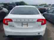 2013 Volvo S60 T6 R-Design Platinum с VIN YV1902FH5D2174408, выставлен на аукционе IAAI как лот 42684724 с пробегом 94 451 миль миль и . История ставок и продаж доступна на DreamBid. Изображение 16.
