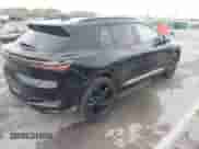 2024 Chevrolet Equinox EV RS z VIN 3GN7DNRP4RS215216, wystawiony jako IAAI lot #42051747 z przebiegiem 2 718 mil mil oraz . Historia ofert i sprzedaży dostępna na DreamBid. Obrazek 4.