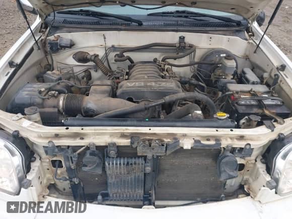 2006 Toyota Tundra SR5 with VIN 5TBDT441X6S549903, listed as a IAAI auction lot 43384170 with 303,388 mi miles and . Bid and sale history available at DreamBid. Image 10.