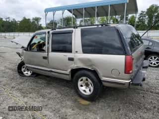 1999 Chevrolet Tahoe Z71 с VIN 1GNEK13R8XJ457201, выставлен на аукционе Copart как лот 63990424 с пробегом Не указан миль и На запчасти • Non repairable. История ставок и продаж доступна на DreamBid. Изображение 2.
