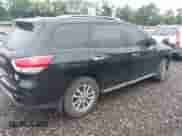 2013 Nissan Pathfinder SV with VIN 5N1AR2MM6DC681137, listed as a IAAI auction lot 42714029 with Not provided miles and . Bid and sale history available at DreamBid. Image 4.