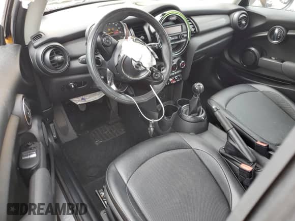 2015 MINI Hardtop with VIN WMWXM5C59FT974331, listed as a Copart auction lot 54525415 with 44,361 mi miles and Non repairable. Bid and sale history available at DreamBid. Image 8.