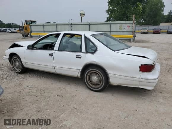 1995 Chevrolet Caprice с VIN 1G1BL52WXSR170887, выставлен на аукционе Copart как лот 67108075 с пробегом 78 913 миль миль и Списание • Salvage title. История ставок и продаж доступна на DreamBid. Изображение 2.